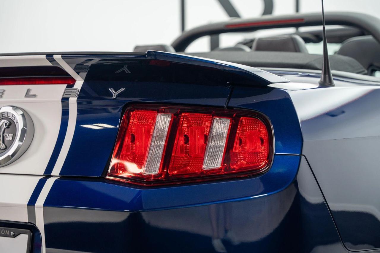 2012 Ford Mustang Shelby GT500 Convertible 2D St. Louis MO