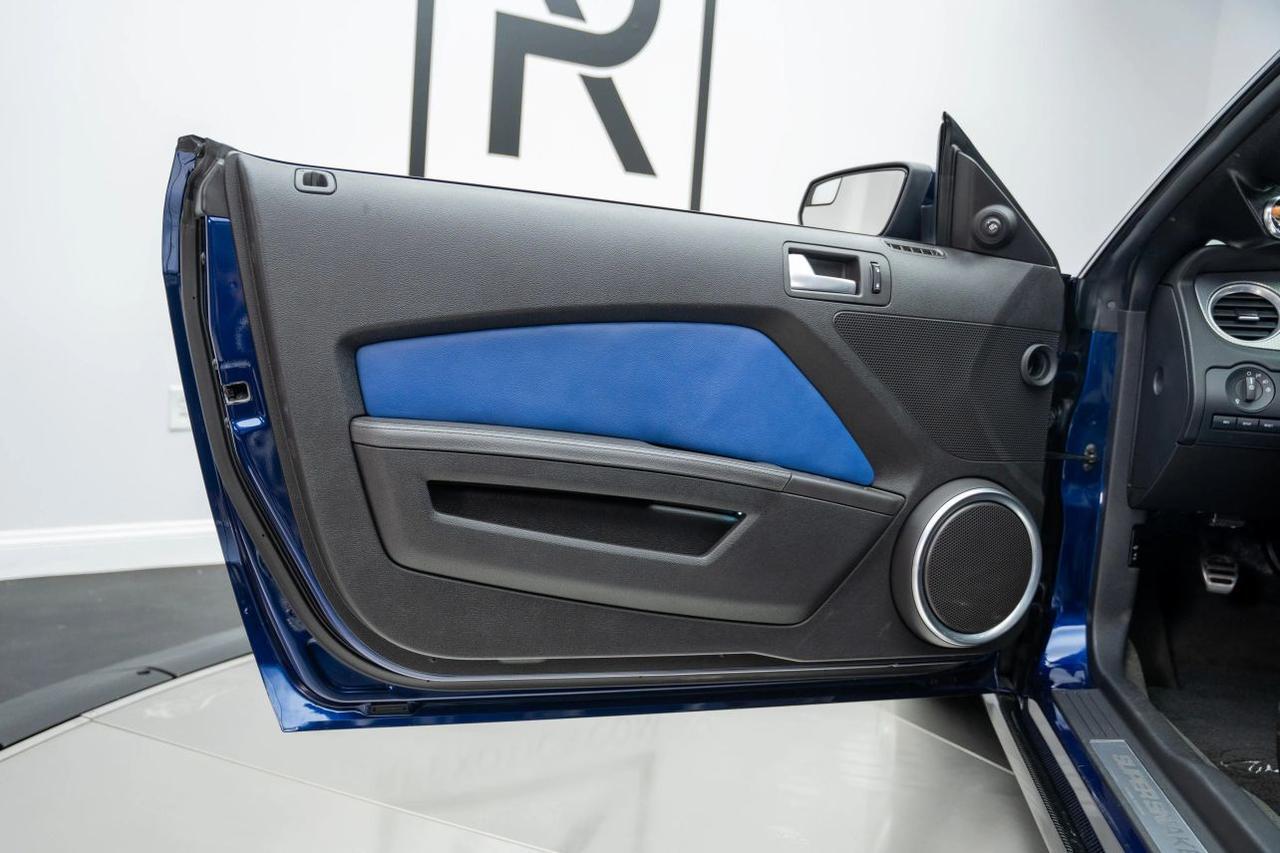 2012 Ford Mustang Shelby GT500 Convertible 2D St. Louis MO