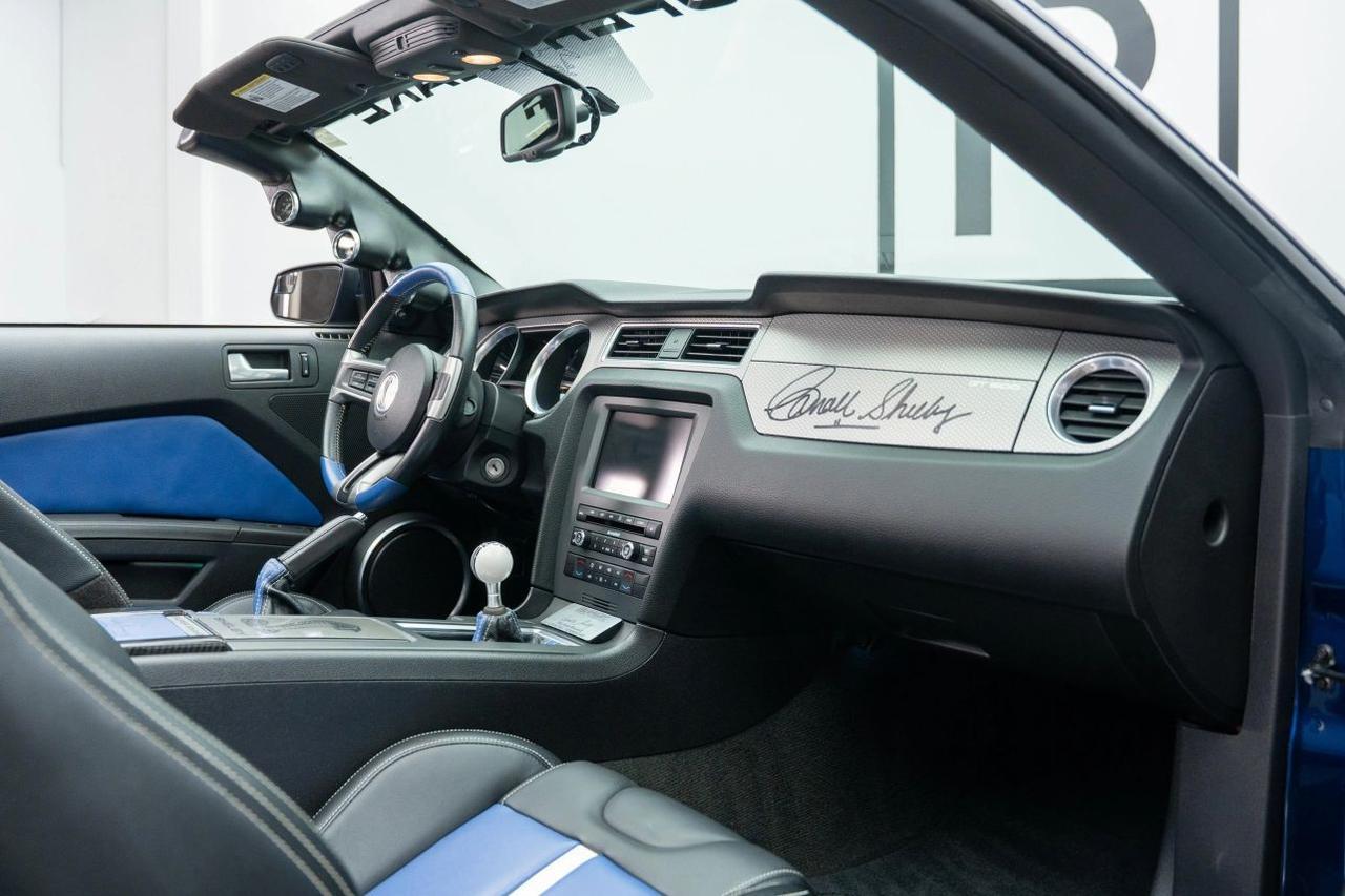 2012 Ford Mustang Shelby GT500 Convertible 2D St. Louis MO