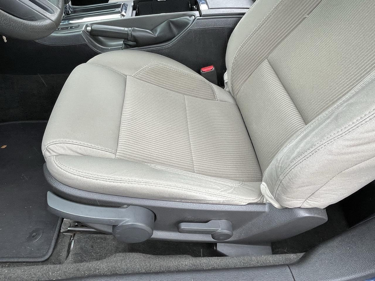 2012 Ford Mustang V6 Alexandria VA