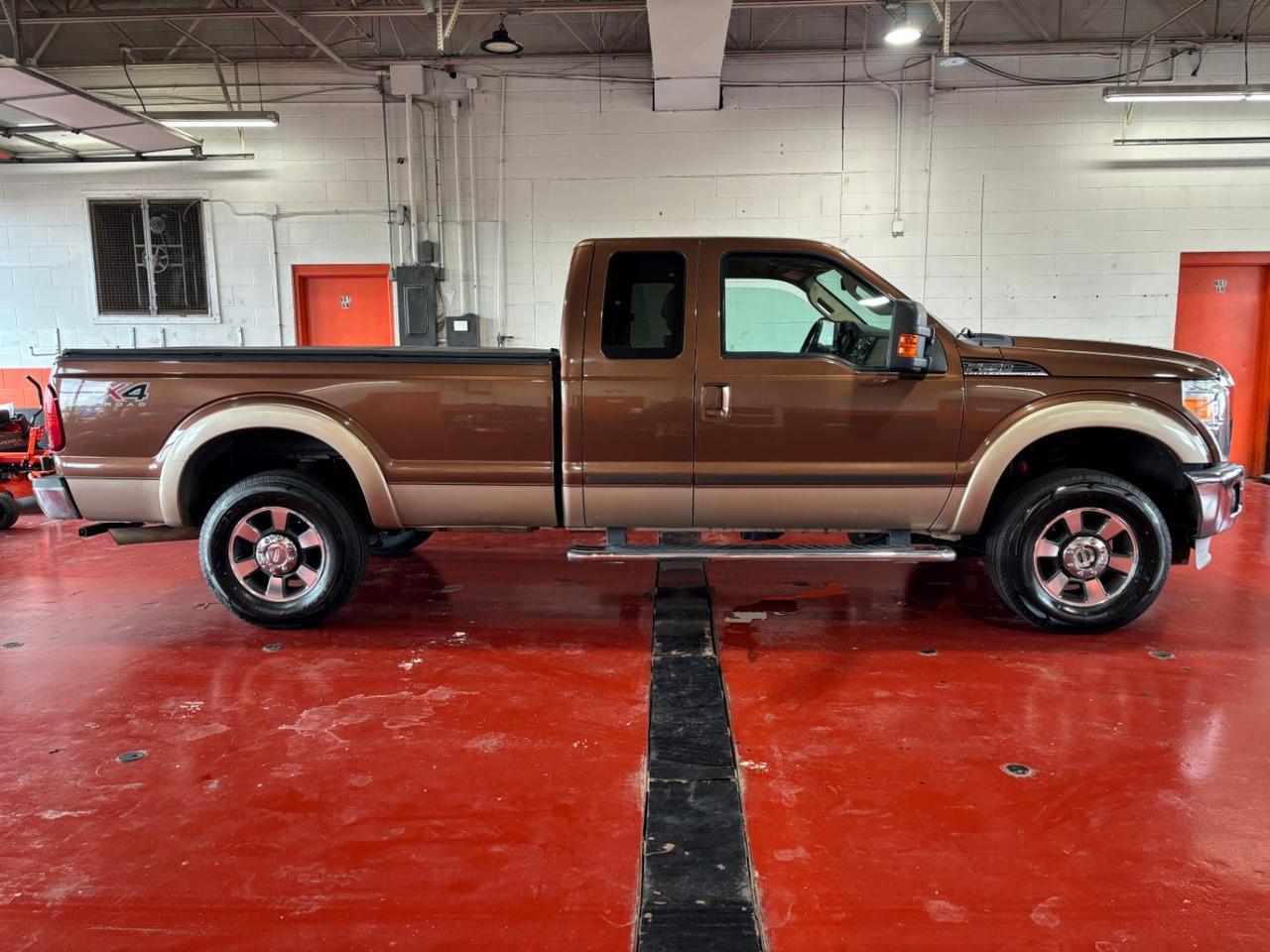 2012 Ford Super Duty F-250 SRW Lariat