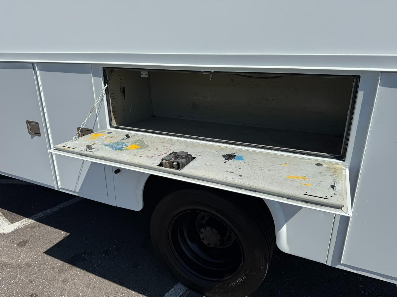 2012 Ford Super Duty F-550 DRW 2WD Reg Cab 141" WB 60" CA XLT Jacksonville FL