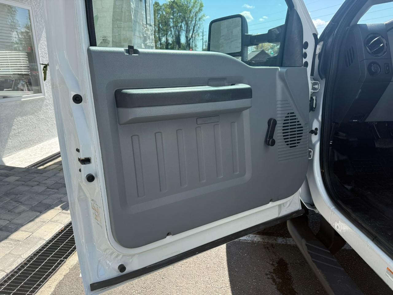 2012 Ford Super Duty F-550 DRW 2WD Reg Cab 141" WB 60" CA XLT Jacksonville FL