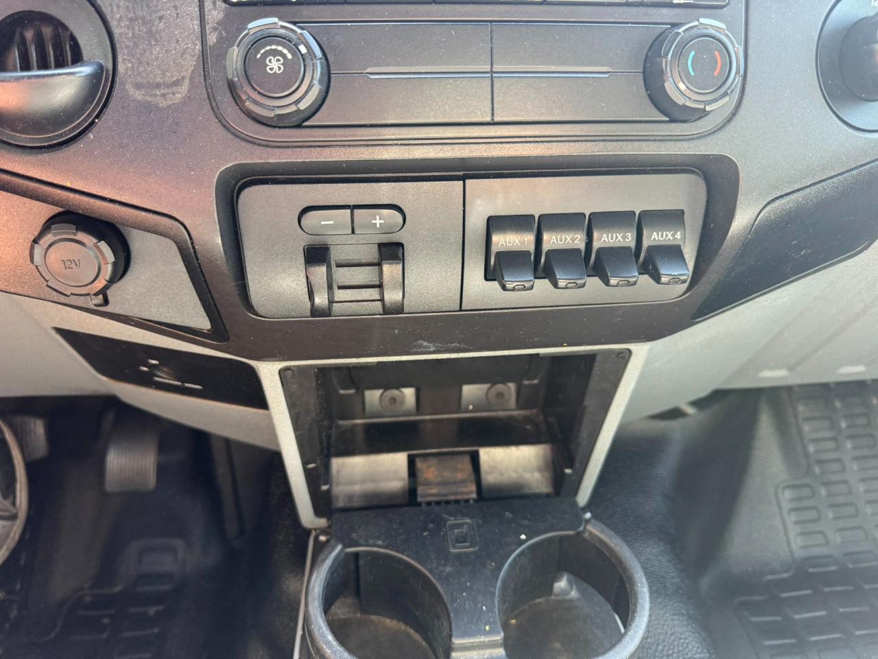 2012 Ford Super Duty F-550 DRW 2WD Reg Cab 141" WB 60" CA XLT Jacksonville FL