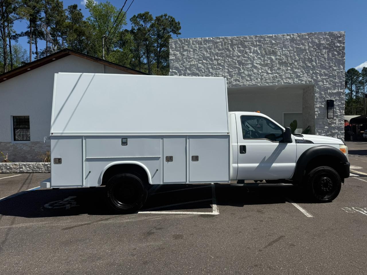 2012 Ford Super Duty F-550 DRW 2WD Reg Cab 141" WB 60" CA XLT Jacksonville FL