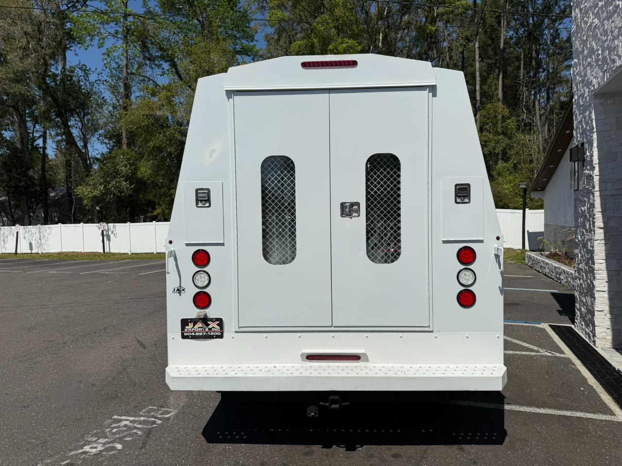 2012 Ford Super Duty F-550 DRW 2WD Reg Cab 141" WB 60" CA XLT Jacksonville FL