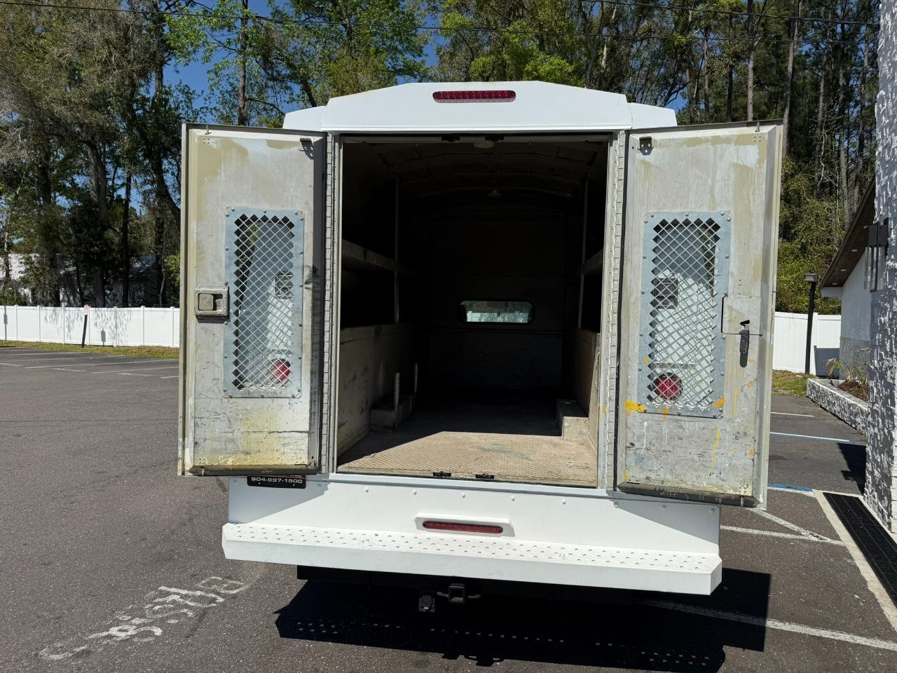 2012 Ford Super Duty F-550 DRW 2WD Reg Cab 141" WB 60" CA XLT Jacksonville FL