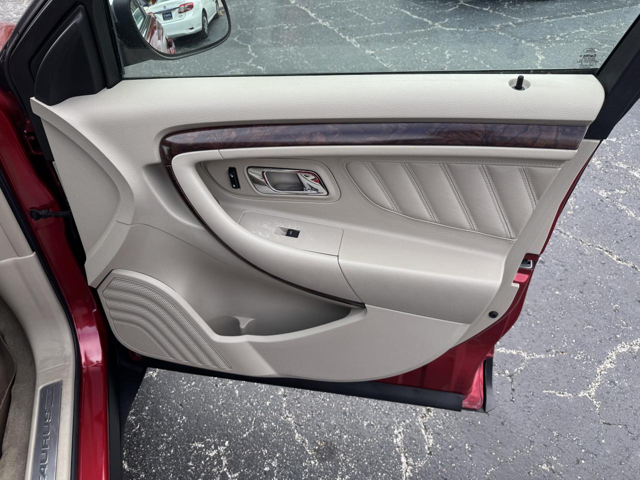 2012 Ford Taurus Limited Lake Wales FL