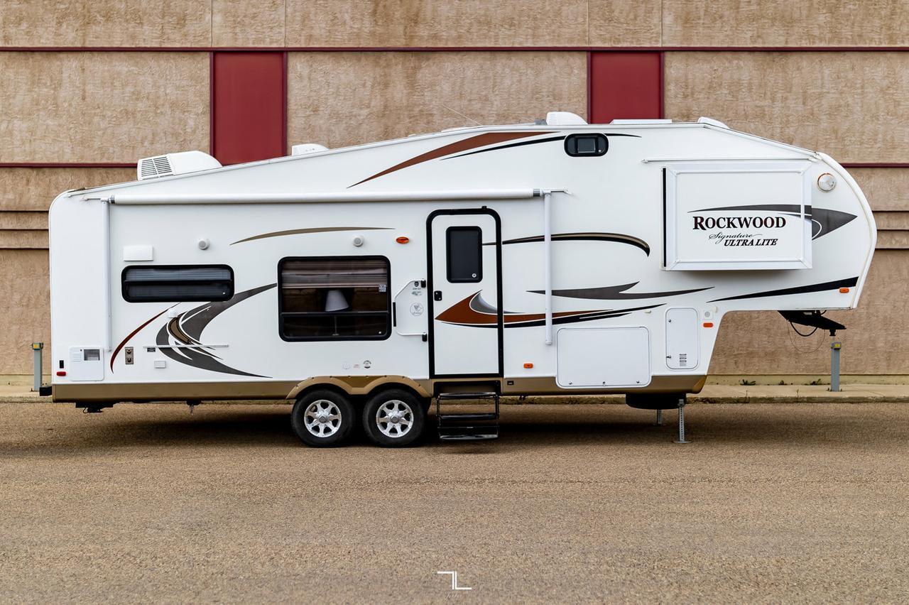 2012 Forest River Rockwood Ultra Lite 8280WS 30 Ft. 5th Wheel Red Deer AB