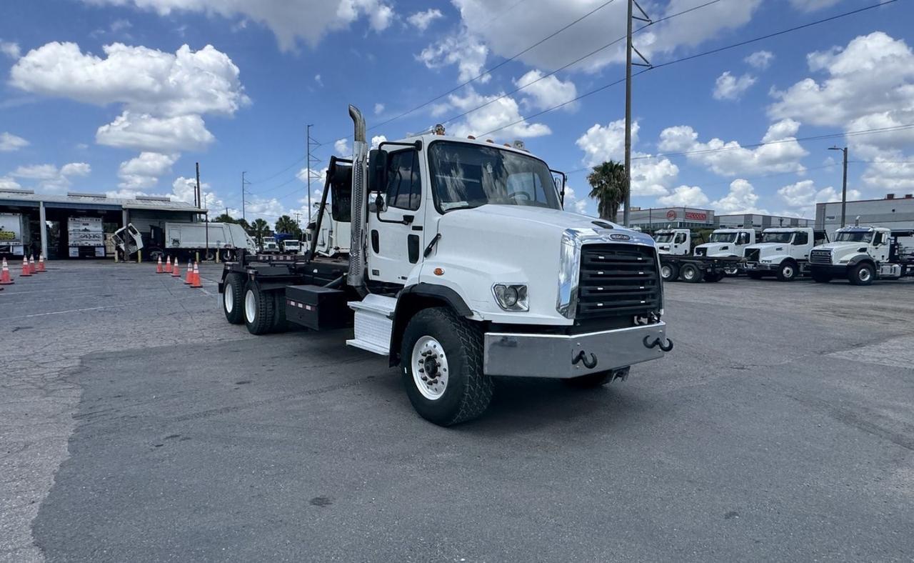 2012 Freightliner 114SD 60,000 lb Galbreath Roll Off Truck