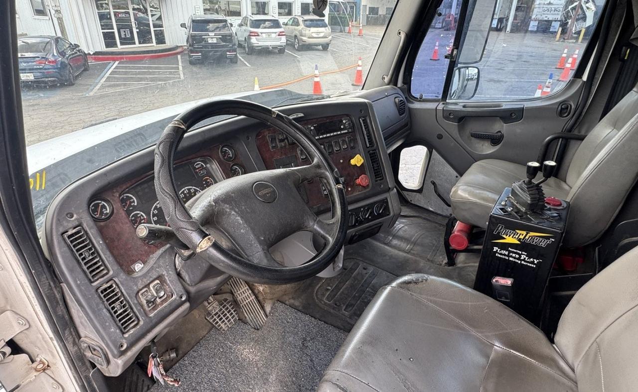 2012 Freightliner 114SD 60,000 lb Galbreath Roll Off Truck Tampa FL