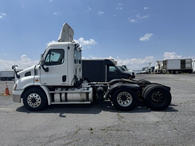 2012 Freightliner Cascadia Henrico VA