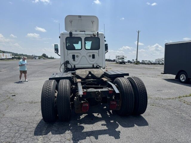 2012 Freightliner Cascadia  Henrico VA