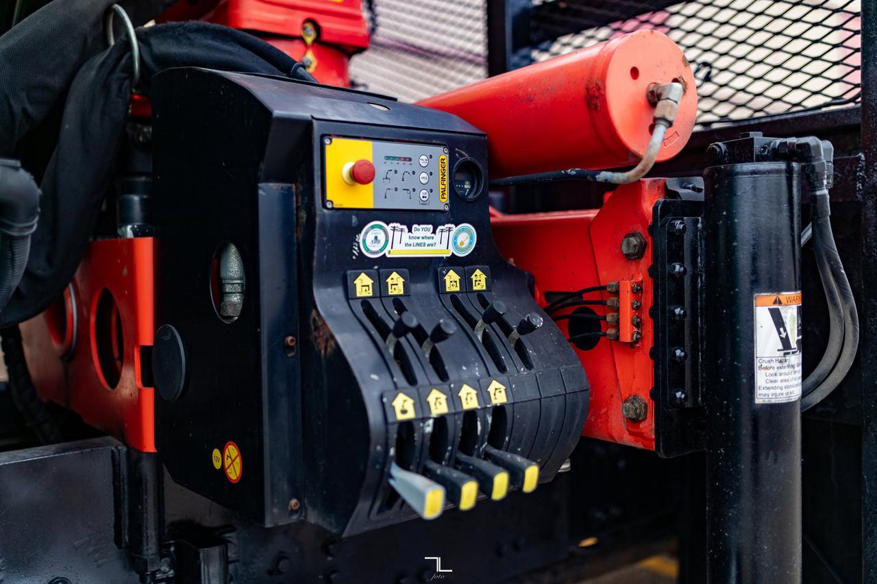 2012 Freightliner M2 106 4x4 Reg Cab Picker Deck Diesel Red Deer AB