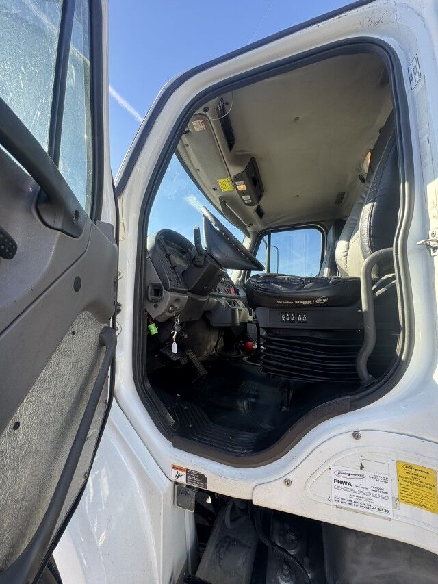 2012 Freightliner M2 w 5000 Liftmoore Crane Liftmoore Crane & Power Liftgate Henrico VA 2012 Freightliner M2 w 5000 Liftmoore Crane Liftmoore Crane & Power Liftgate Henrico VA