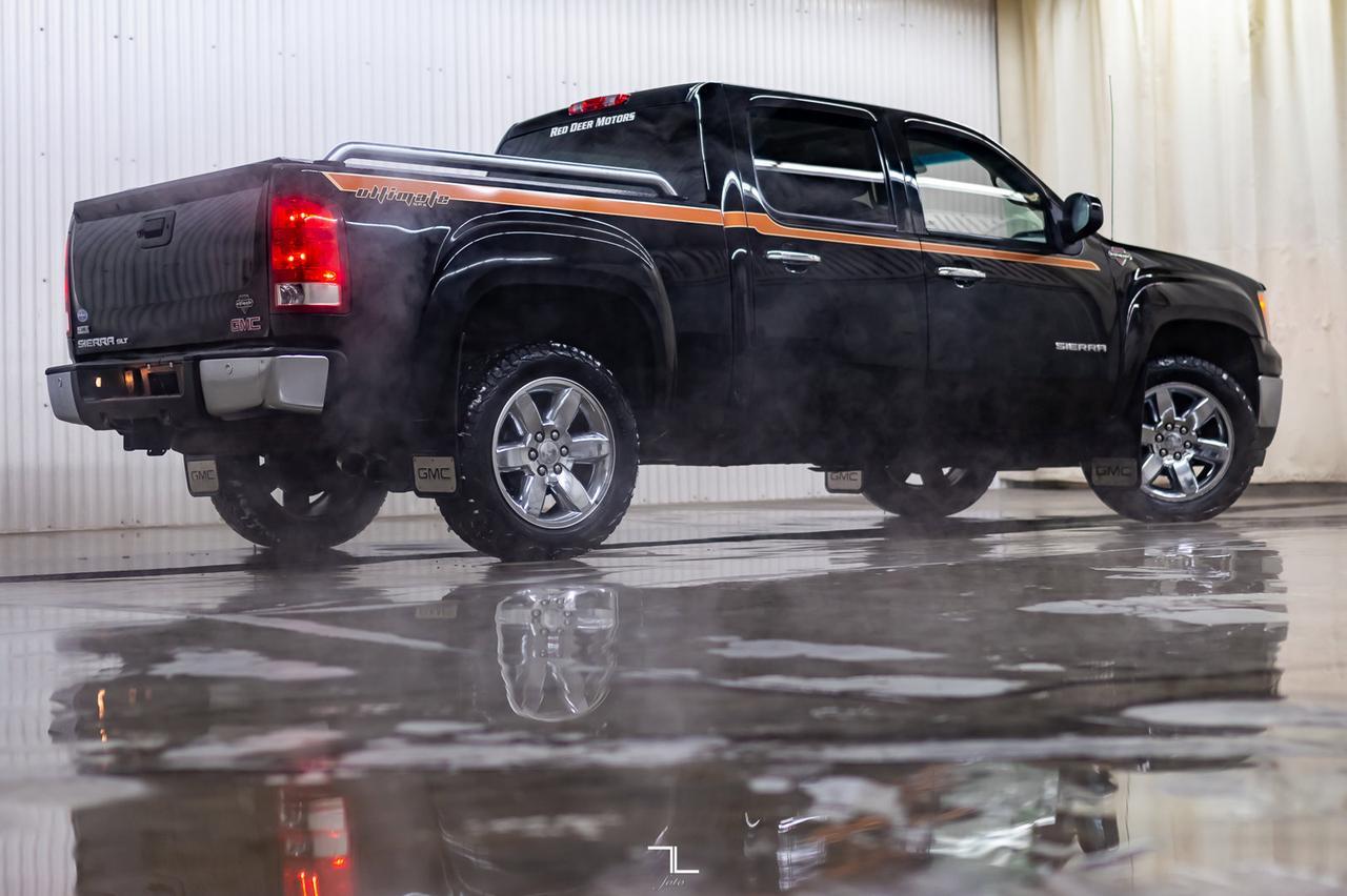 2012 GMC Sierra 1500 4x4 Crew Cab SLT Ultimate GFX Leather Roof Nav Red Deer AB