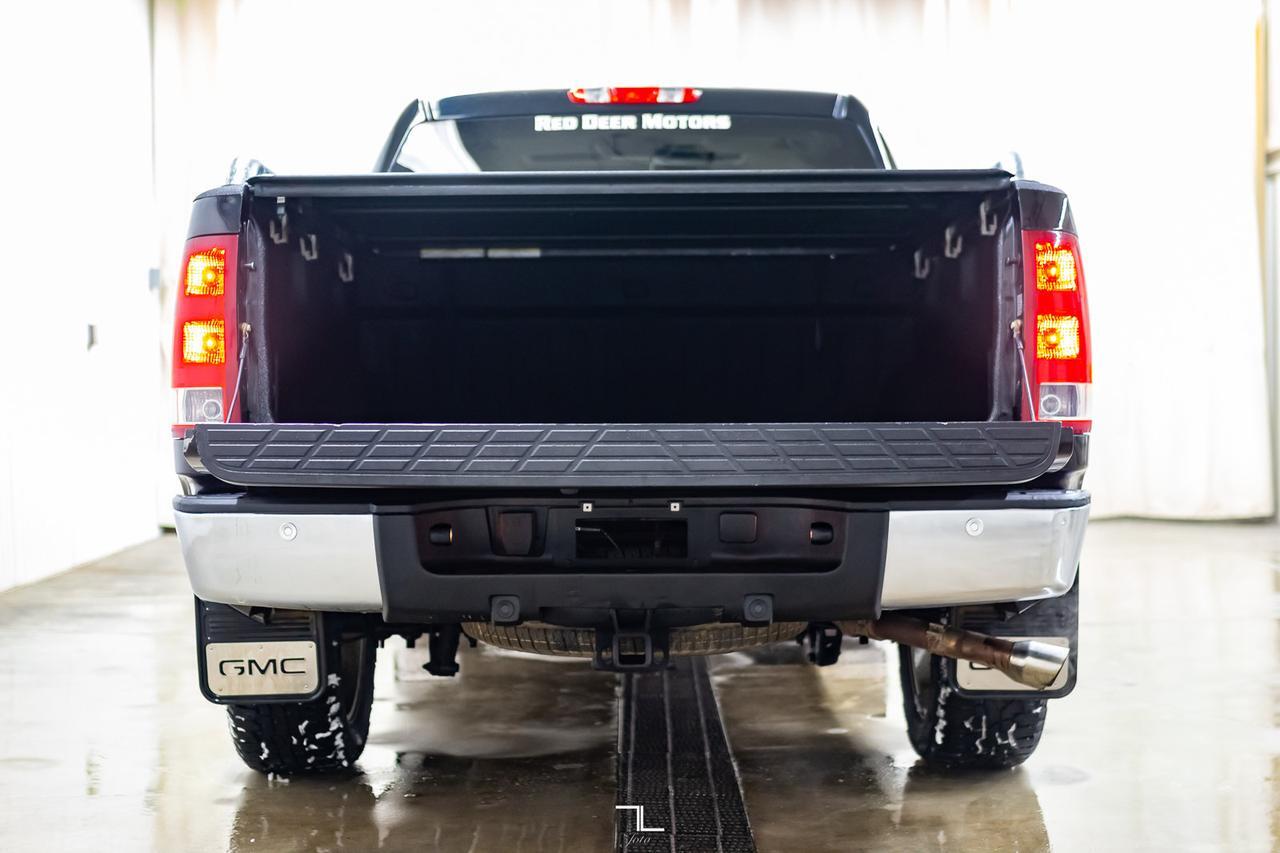 2012 GMC Sierra 1500 4x4 Crew Cab SLT Ultimate GFX Leather Roof Nav Red Deer AB