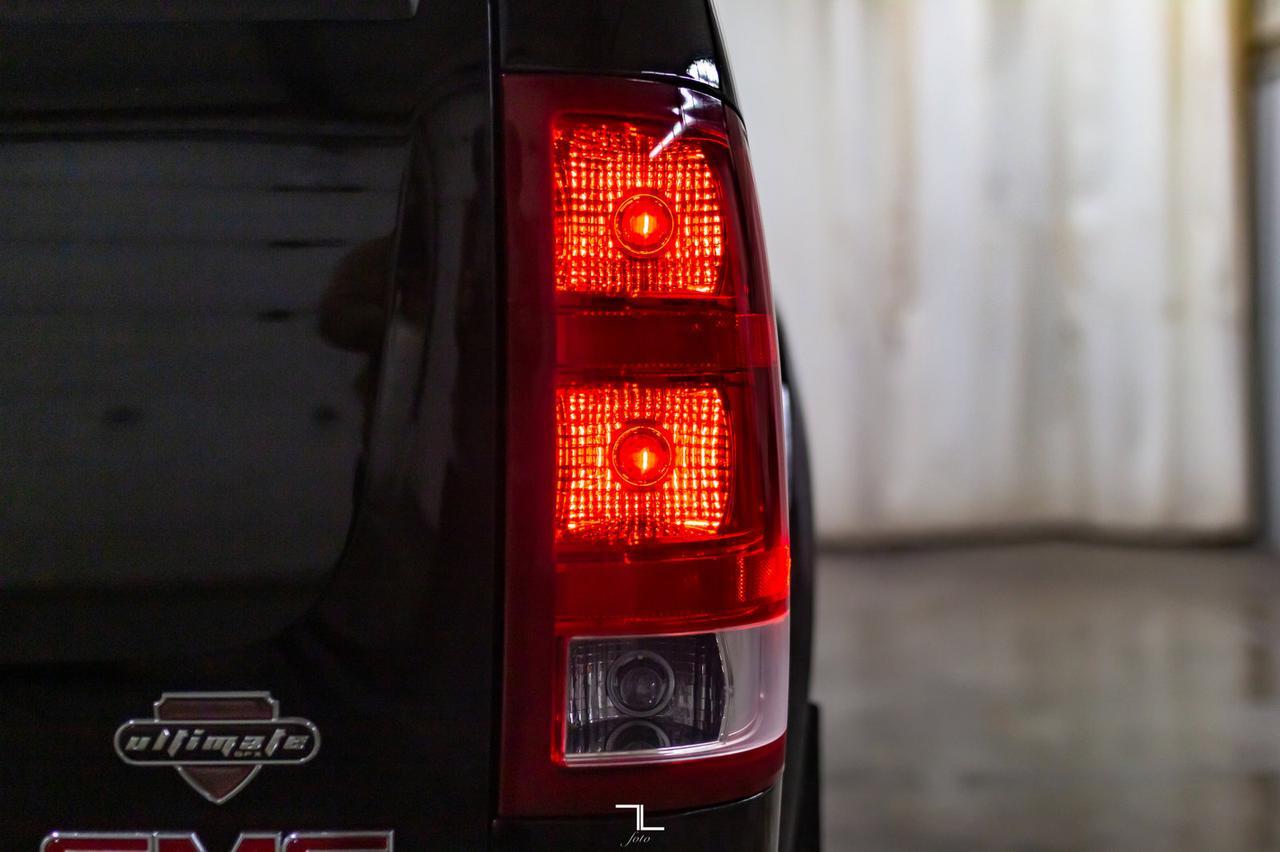 2012 GMC Sierra 1500 4x4 Crew Cab SLT Ultimate GFX Leather Roof Nav Red Deer AB