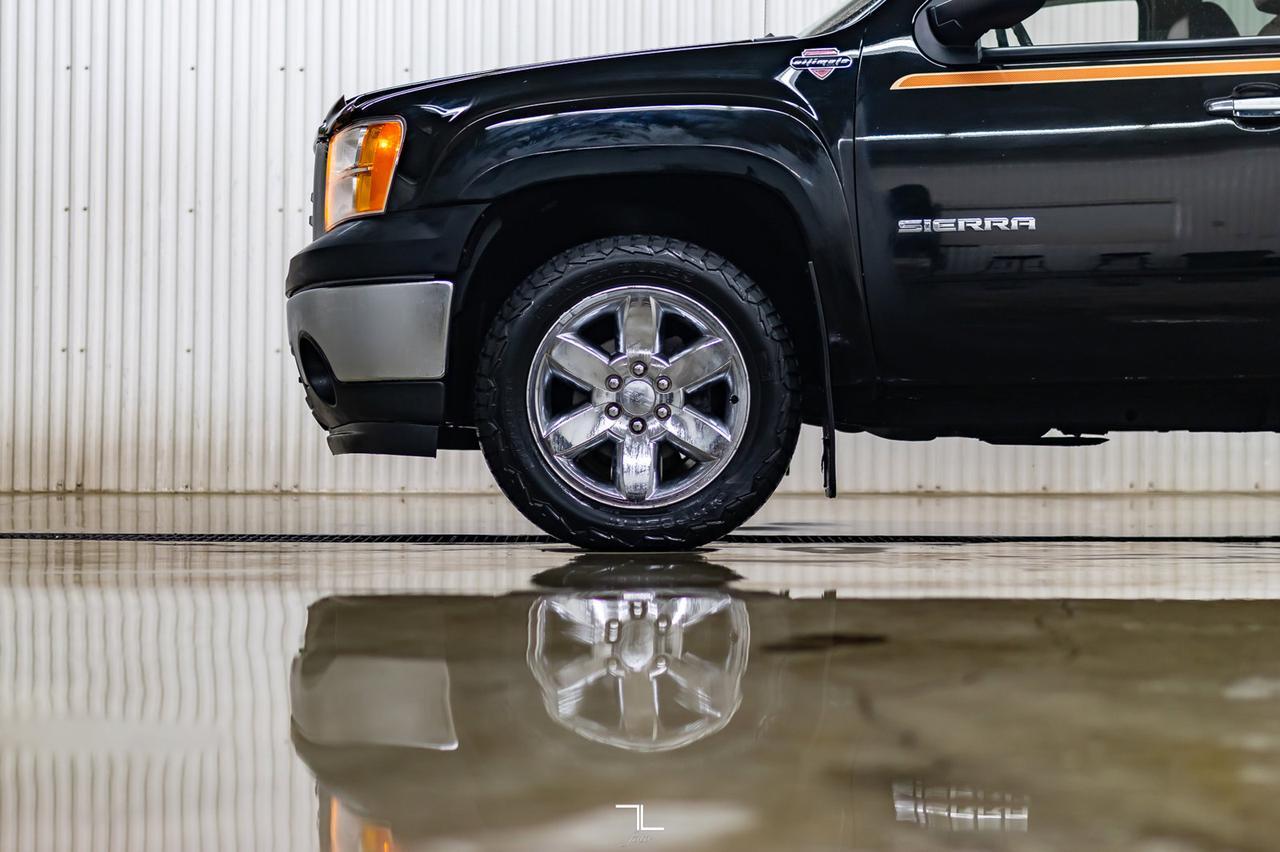 2012 GMC Sierra 1500 4x4 Crew Cab SLT Ultimate GFX Leather Roof Nav Red Deer AB