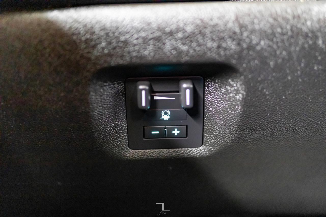 2012 GMC Sierra 1500 4x4 Reg Cab SLE Z71 Shortbox Exhaust Red Deer AB