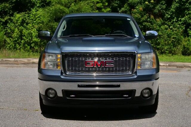 2012 GMC Sierra 1500 SLT 4X4 / Convenience Package / Heated & Cooled Seats! High Point NC