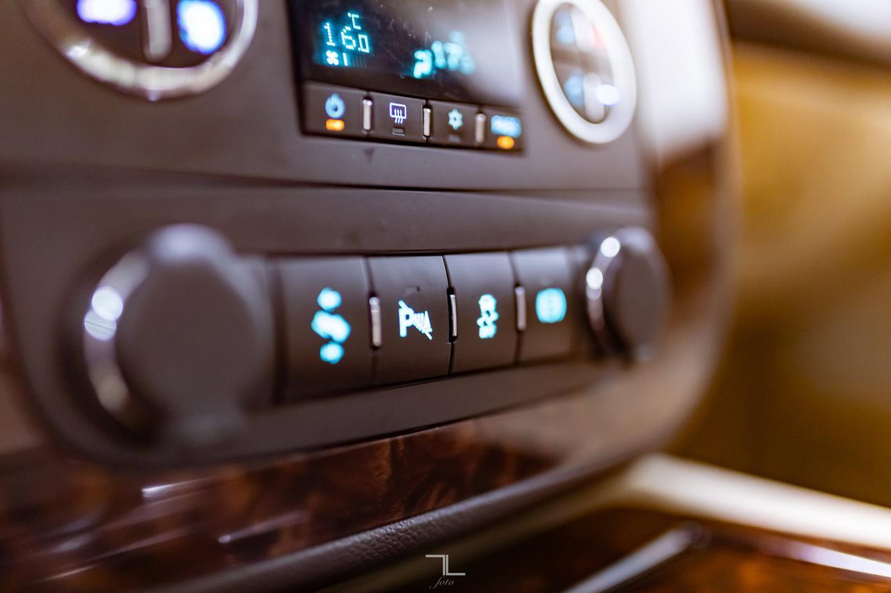 2012 GMC Sierra 2500HD 4x4 Crew Cab Denali Diesel Leather Roof Nav Red Deer AB