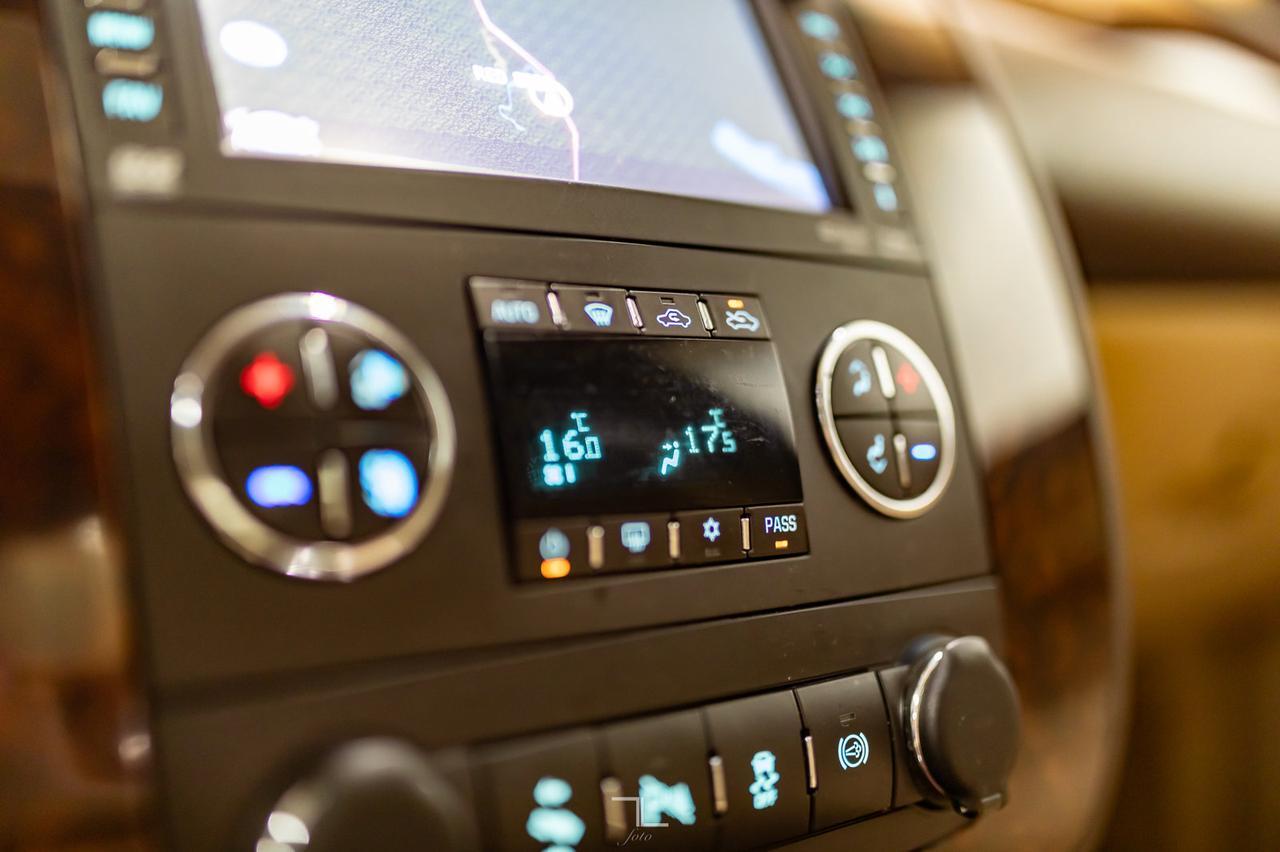 2012 GMC Sierra 2500HD 4x4 Crew Cab Denali Diesel Leather Roof Nav Red Deer AB