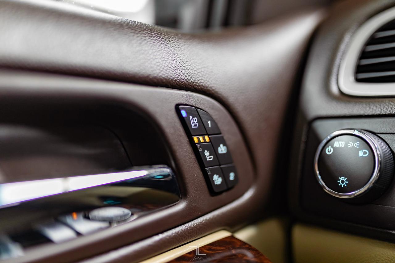 2012 GMC Sierra 2500HD 4x4 Crew Cab Denali Diesel Leather Roof Nav Red Deer AB