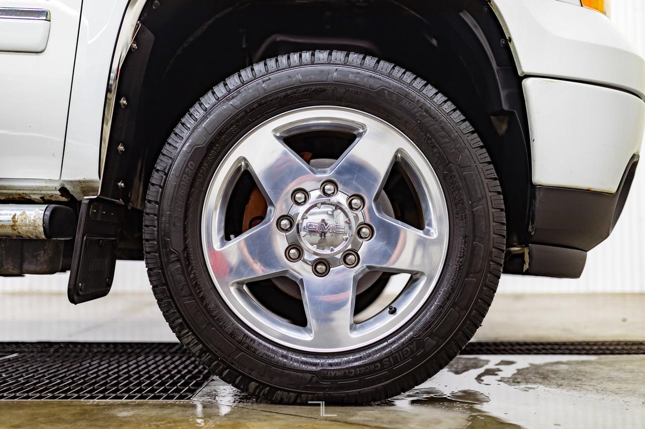 2012 GMC Sierra 2500HD 4x4 Crew Cab Denali Diesel Leather Roof Nav Red Deer AB