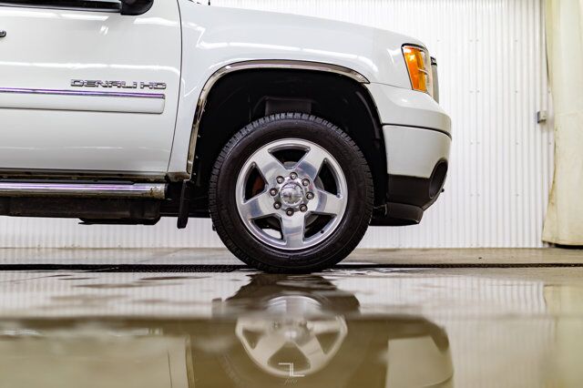 2012 GMC Sierra 2500HD 4x4 Crew Cab Denali Diesel Leather Roof Nav Red Deer AB