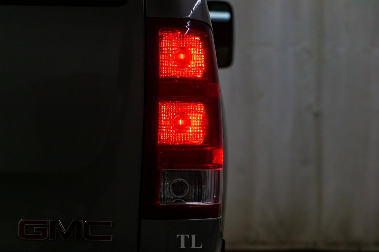 2012 GMC Sierra 2500HD 4x4 Crew Cab SLE Diesel BCam Red Deer AB