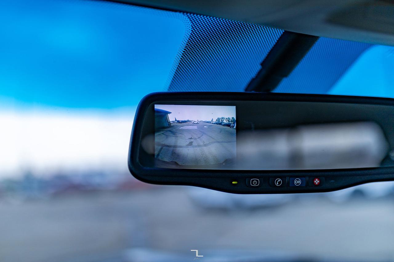 2012 GMC Sierra 2500HD 4x4 Crew Cab SLE Z71 Diesel Leather BCam Red Deer AB