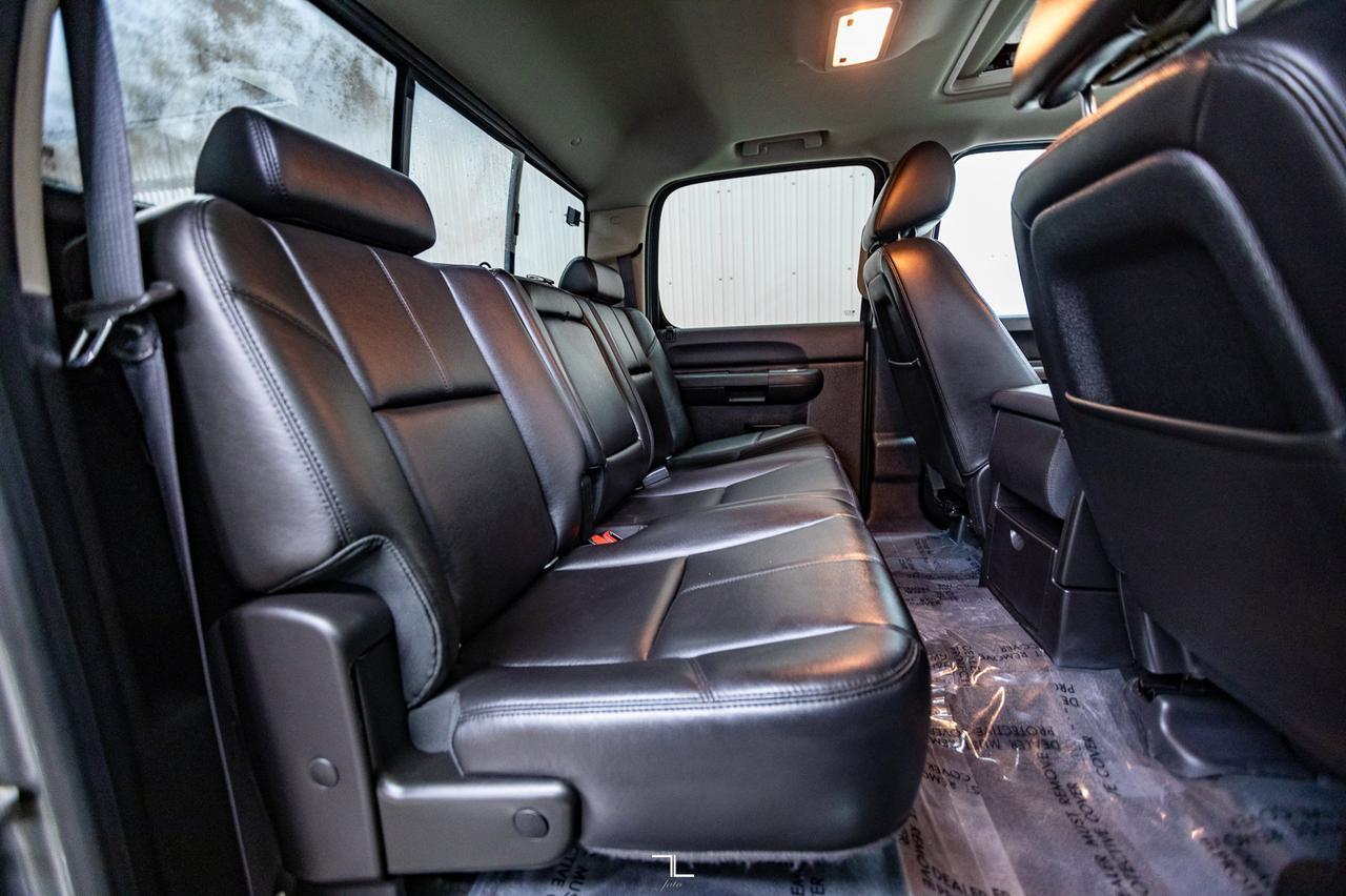 2012 GMC Sierra 2500HD 4x4 Crew Cab SLE Z71 Diesel Leather BCam Red Deer AB