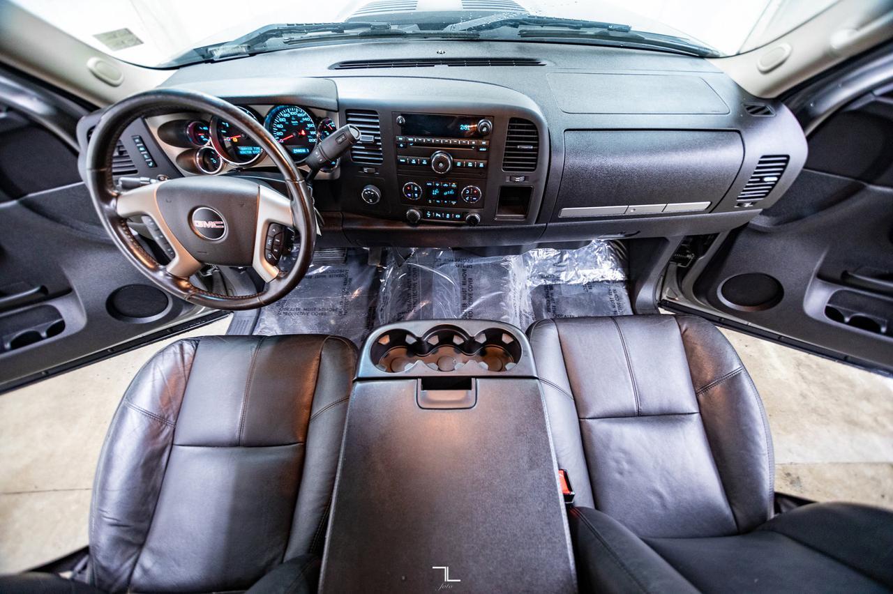 2012 GMC Sierra 2500HD 4x4 Crew Cab SLE Z71 Diesel Leather BCam Red Deer AB