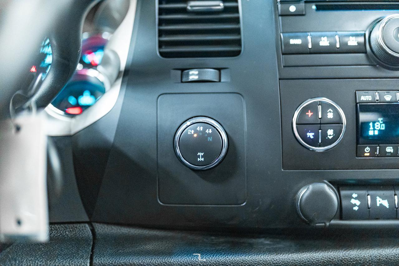 2012 GMC Sierra 2500HD 4x4 Crew Cab SLE Z71 Diesel Leather BCam Red Deer AB