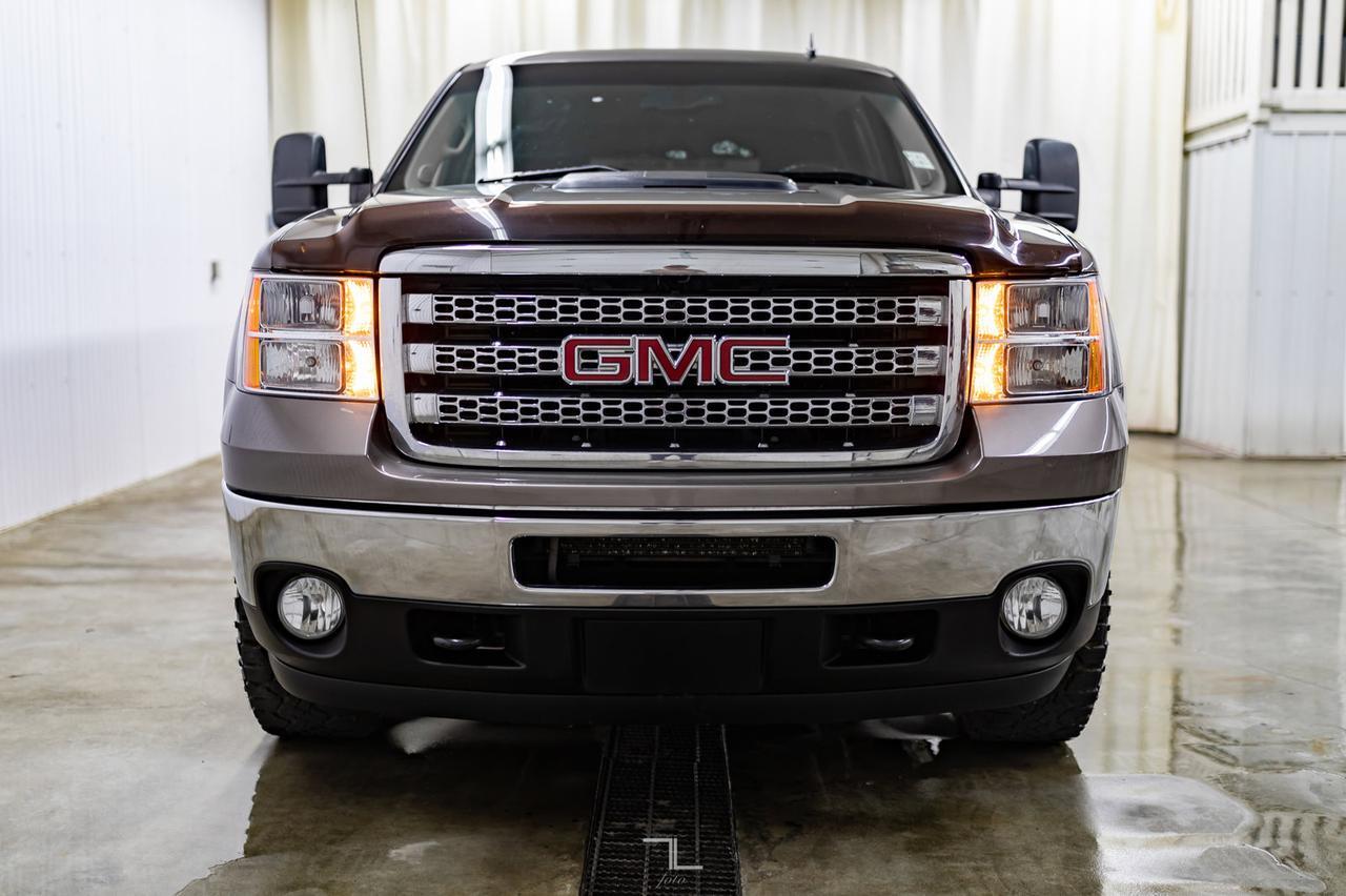 2012 GMC Sierra 2500HD 4x4 Crew Cab SLE Z71 Diesel Red Deer AB