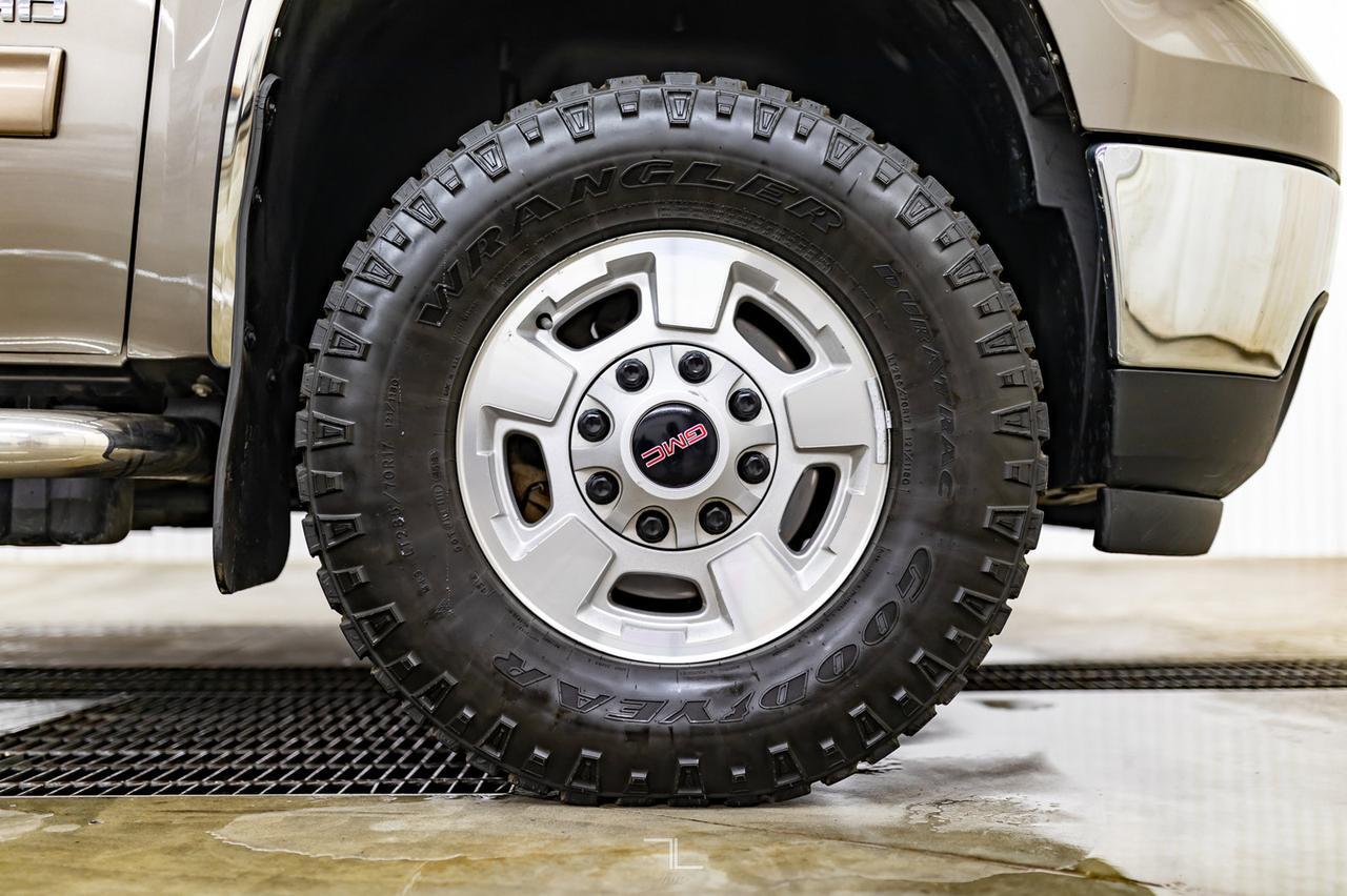 2012 GMC Sierra 2500HD 4x4 Crew Cab SLE Z71 Diesel Red Deer AB