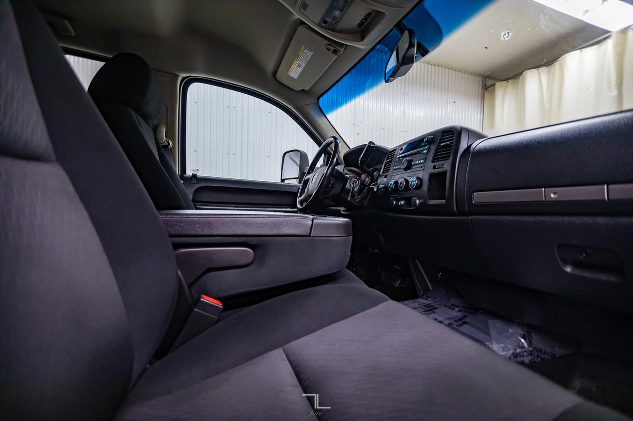 2012 GMC Sierra 2500HD 4x4 Crew Cab SLE Z71 Diesel Red Deer AB