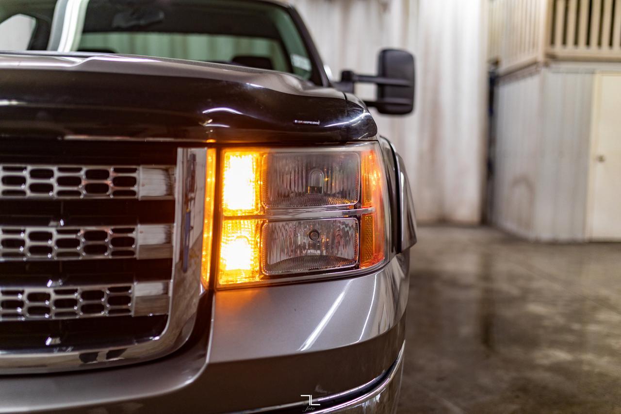 2012 GMC Sierra 2500HD 4x4 Reg Cab SLE Red Deer AB