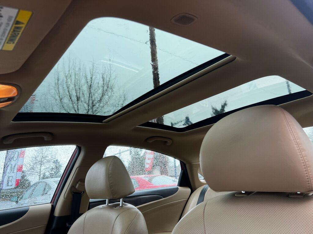 2012 HYUNDAI SONATA HYBRID BASE Des Moines WA