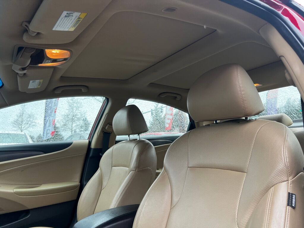 2012 HYUNDAI SONATA HYBRID BASE Des Moines WA