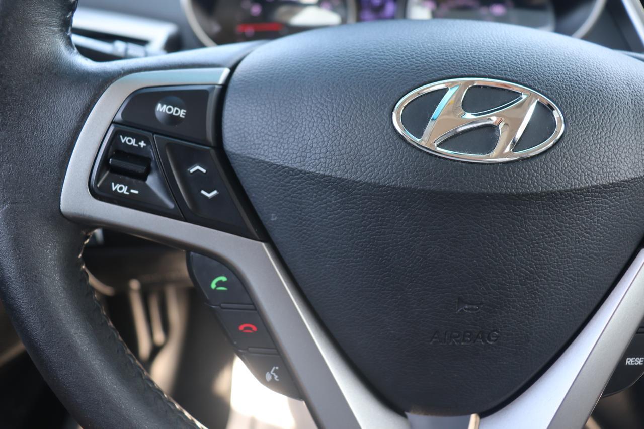 2012 HYUNDAI VELOSTER Houston TX