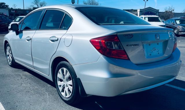 2012 Honda Civic- HD LX