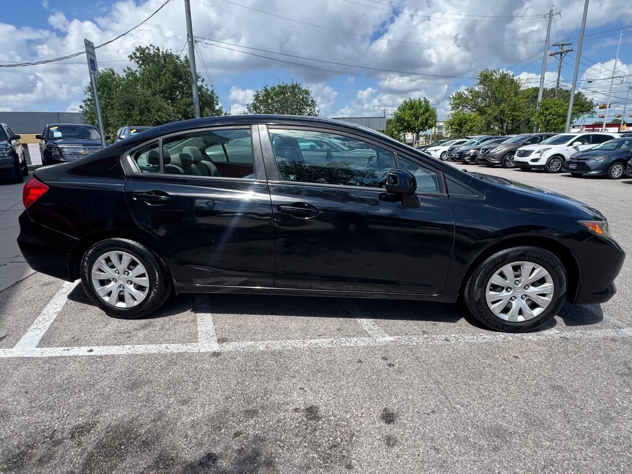 2012 Honda Civic LX Sedan 5-Speed AT Austin TX