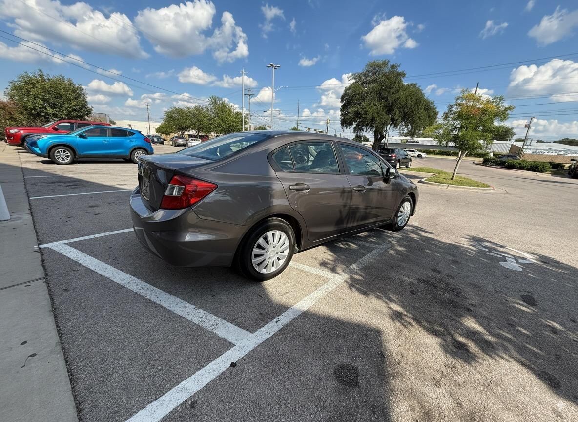 2012 Honda Civic LX Sedan 5-Speed AT Austin TX