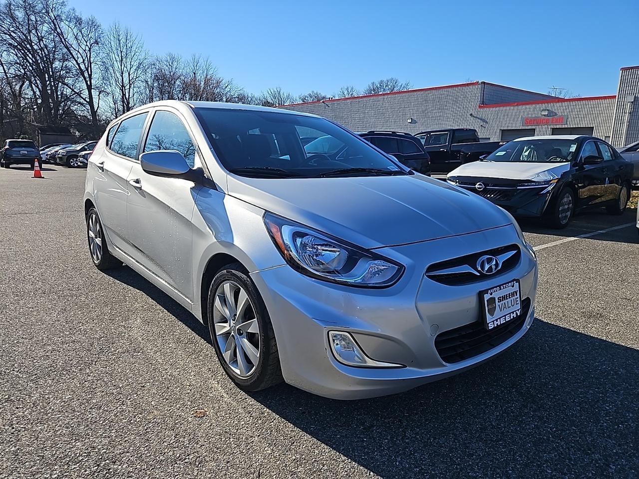 2012 Hyundai Accent SE