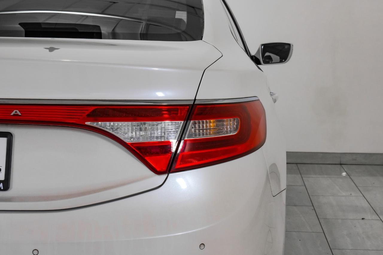 2012 Hyundai Azera TECHNOLOGY PKG NAVIGATION PANORAMA LEATHER SEATS REAR CAMERA KEY Carrollton TX