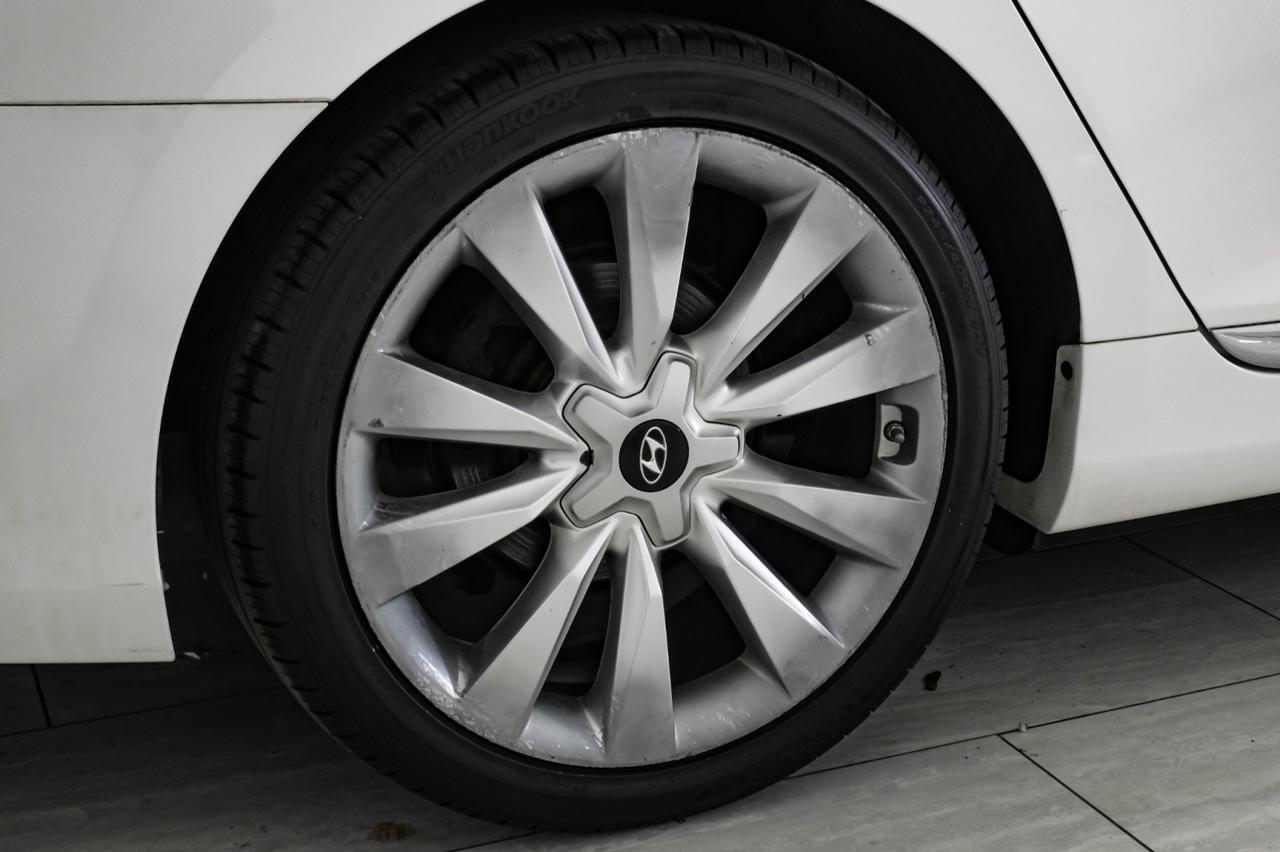 2012 Hyundai Azera TECHNOLOGY PKG NAVIGATION PANORAMA LEATHER SEATS REAR CAMERA KEY Carrollton TX