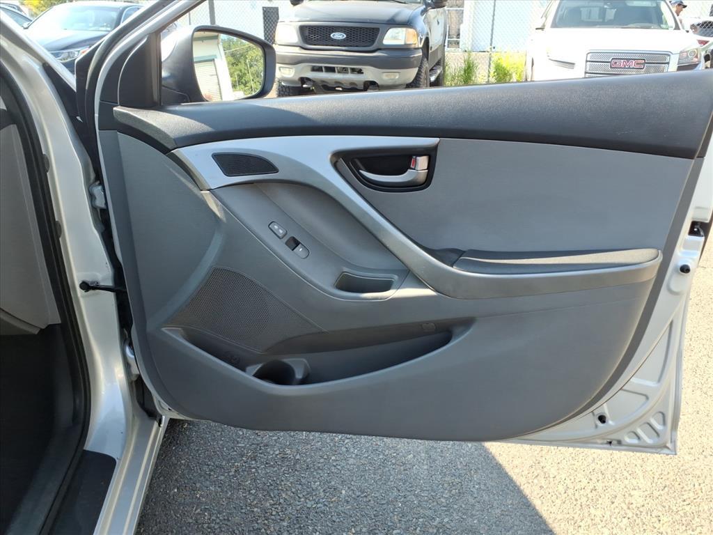 2012 Hyundai ELANTRA Levittown PA