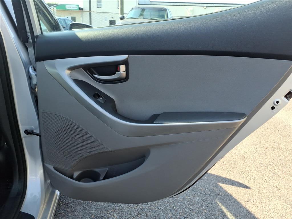 2012 Hyundai ELANTRA Levittown PA